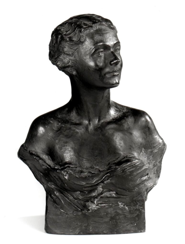 Farnham, Sally James. Lynn Fontanne, lost-wax bronze cast, 1925, Frederic Remington Art Museum, https://www.flickr.com/photos/fredericremington/8287829807/in/album-72157632285167363/.