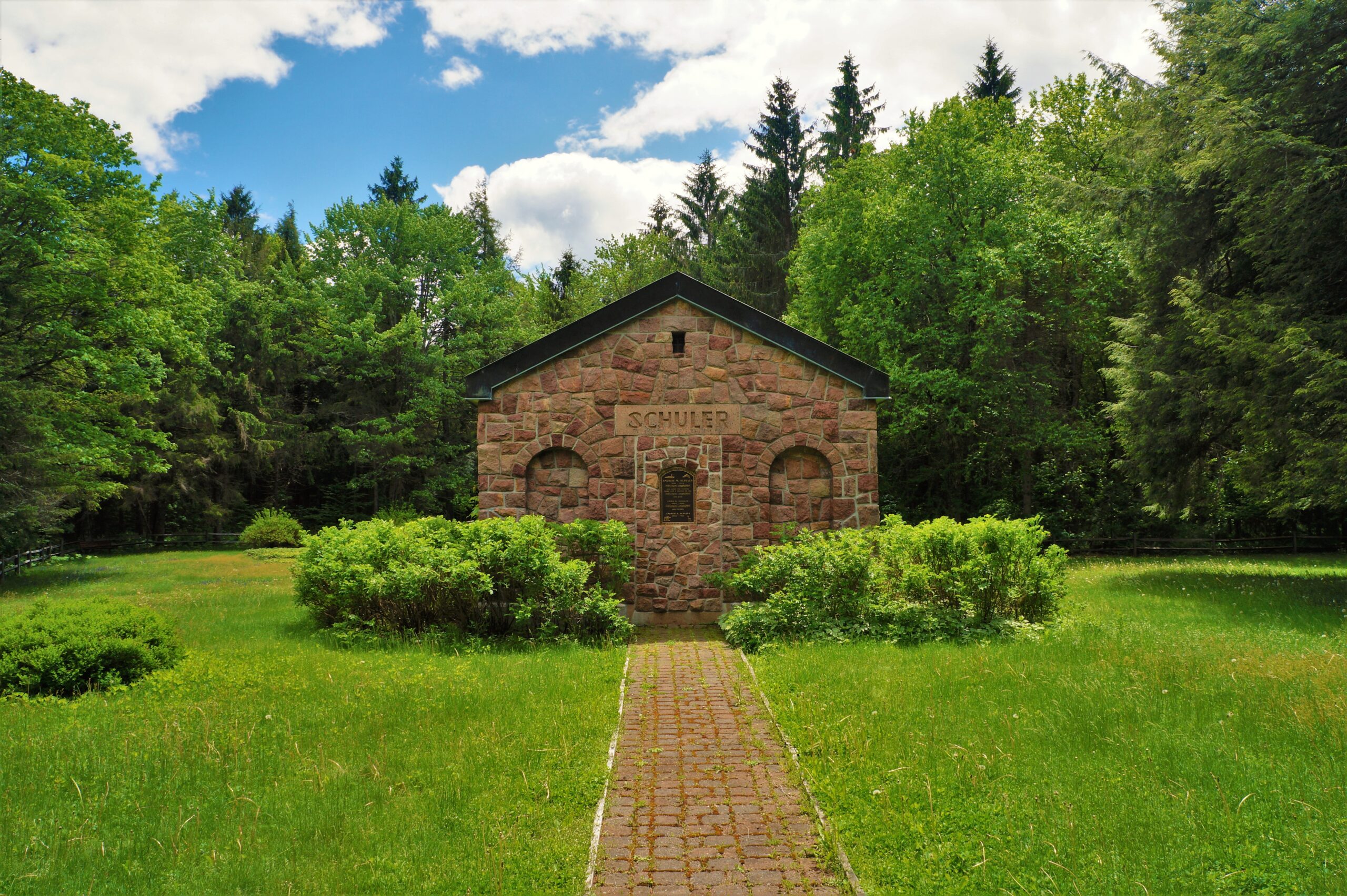 Read more about the article Hiking the Trail to Yesterday: Schuler Family Tract at Streeter Lake History Hike